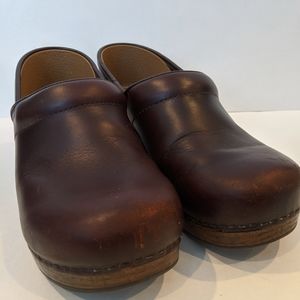Dansko Professional Brown Leather Clogs 40